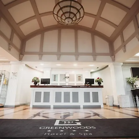 Greenwoods Hotel & Spa-2